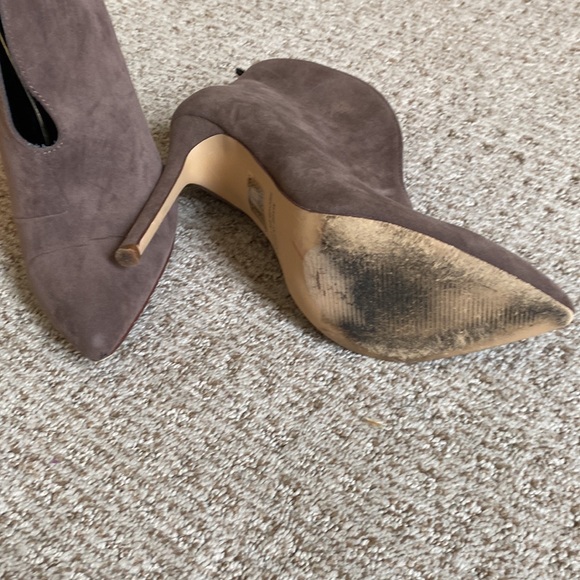 Adorable wedge heels! - Picture 3 of 4